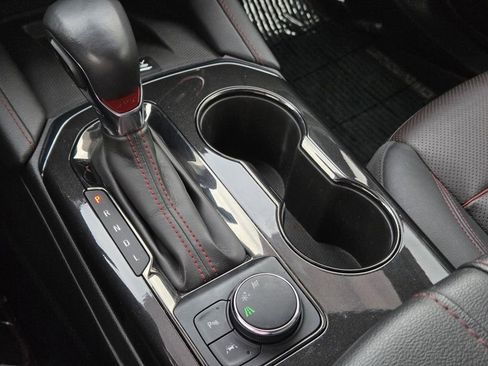 Used 2019 Chevrolet Blazer RS image 17