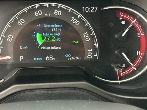 Used 2025 Toyota RAV4 XLE FWD image 34