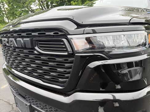 Certified 2025 RAM 1500 Big Horn AWD/4WD image 4