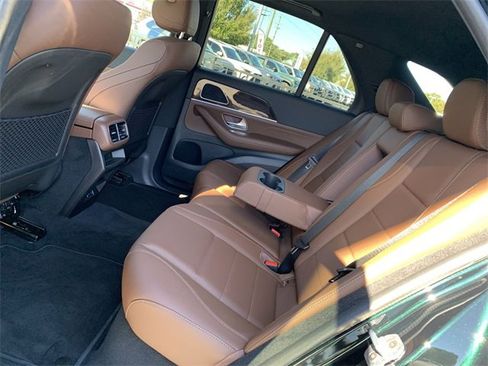 Used 2025 Mercedes-Benz GLE 450 4MATIC image 10