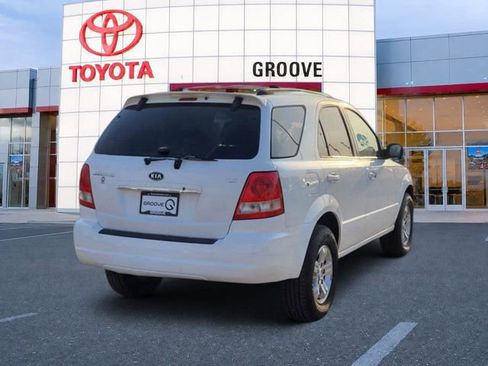 Used 2006 Kia Sorento 2WD image 6