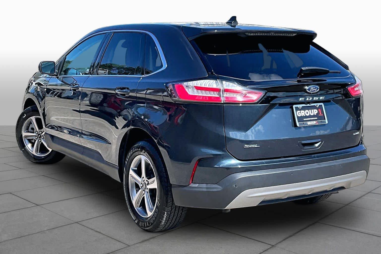 Certified 2024 Ford Edge SEL w/ Convenience Package AWD/4WD image 12