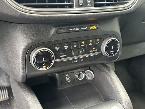 Used 2024 Ford Escape Active FWD image 31