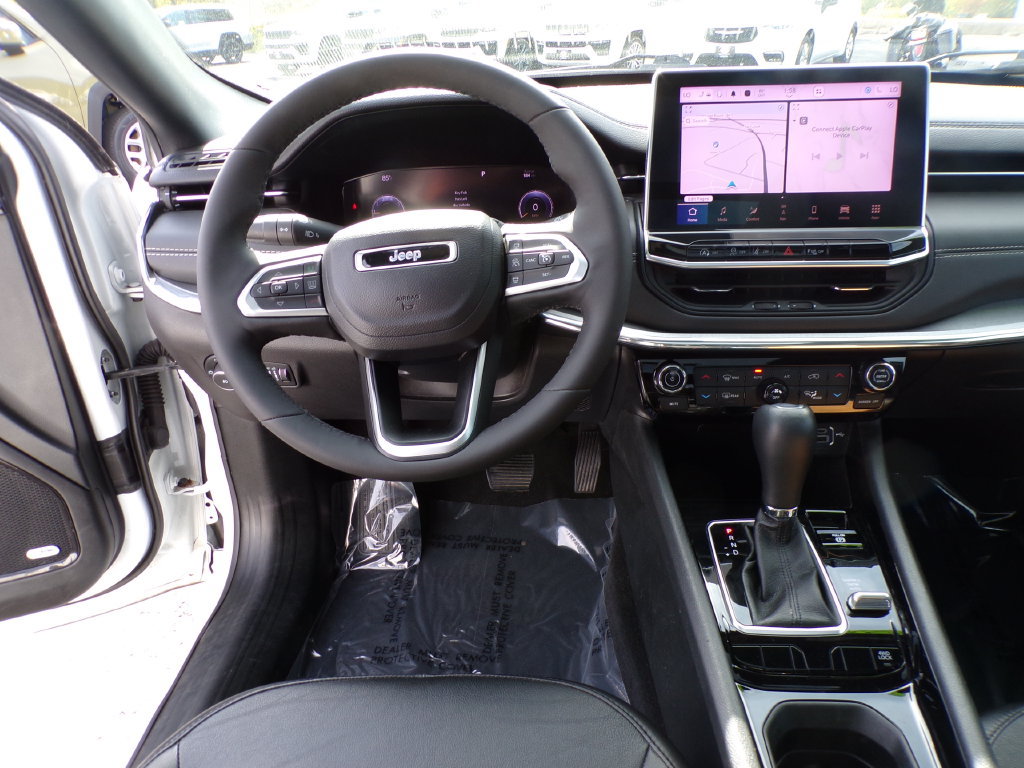 Used 2023 Jeep Compass High Altitude AWD/4WD image 18