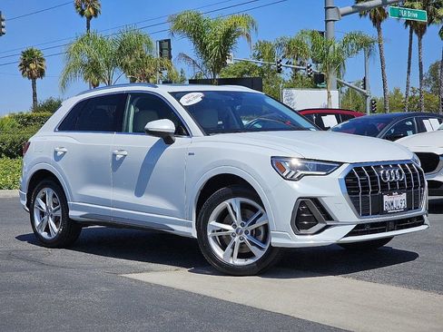 Used 2020 Audi Q3 2.0T Premium Plus w/ Premium Plus Package image 3