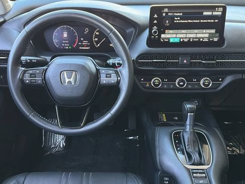 Used 2025 Honda HR-V EX-L image 18