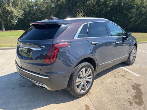 Certified 2025 Cadillac XT5 Premium Luxury image 8