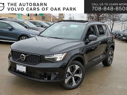 New 2026 Volvo XC40 B4 Plus w/ Climate Package