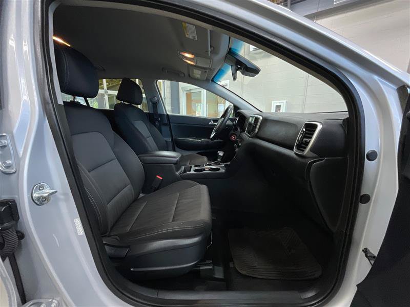 Used 2020 Kia Sportage LX FWD image 26