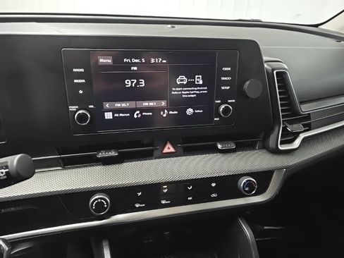 Used 2023 Kia Sportage LX image 24