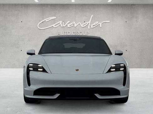 Used 2021 Porsche Taycan image 18