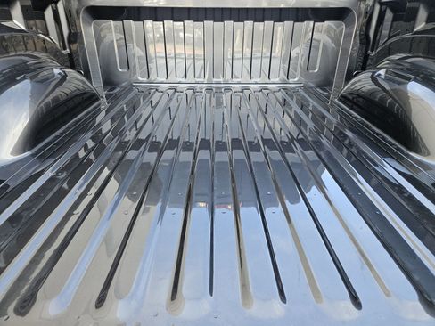 New 2026 RAM 1500 4x4 Crew Cab image 30