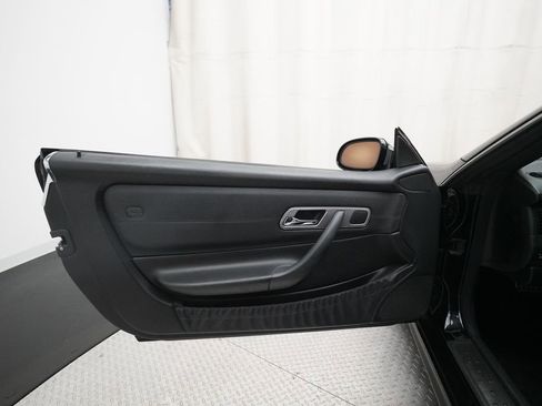 Used 2002 Mercedes-Benz SLK 230 image 23