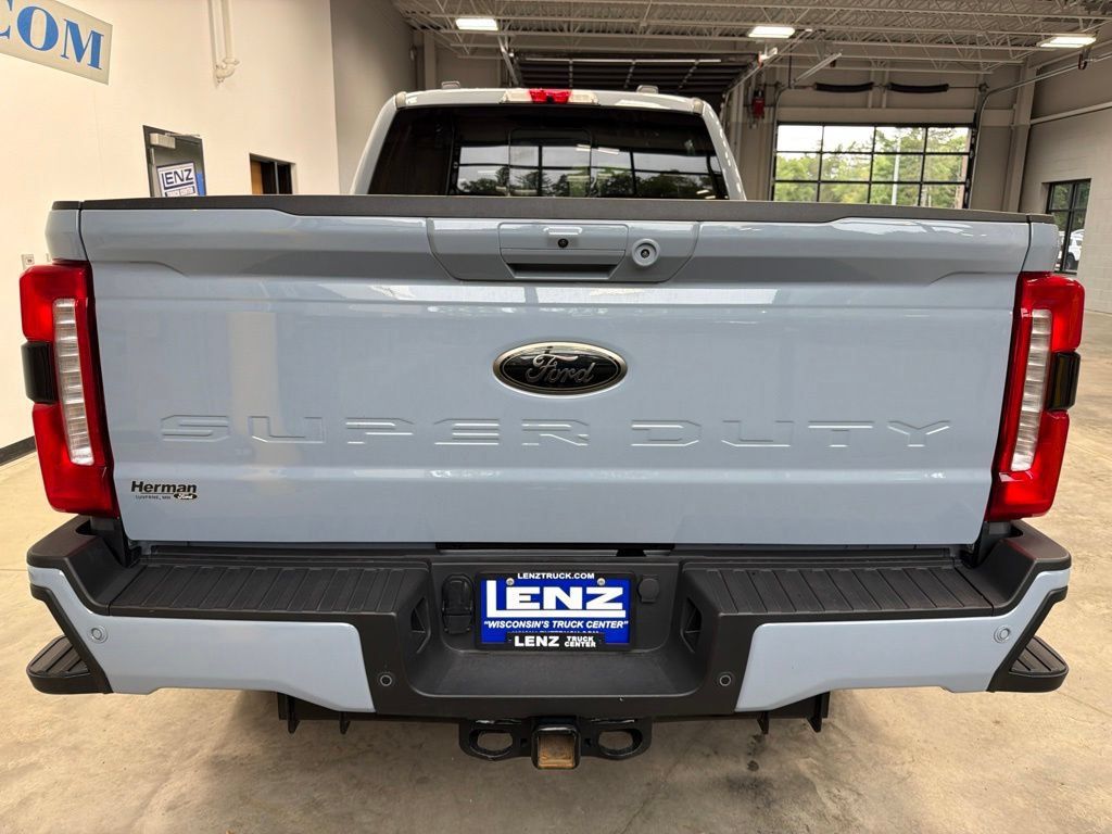 Used 2024 Ford F250 Lariat w/ Black Appearance Package AWD/4WD image 6