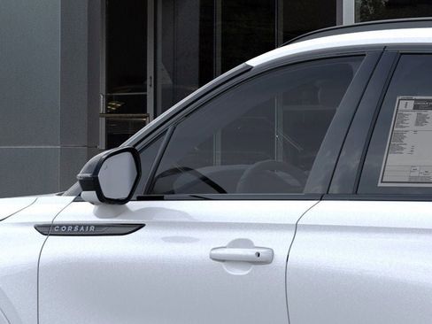 New 2026 Lincoln Corsair Premiere image 20