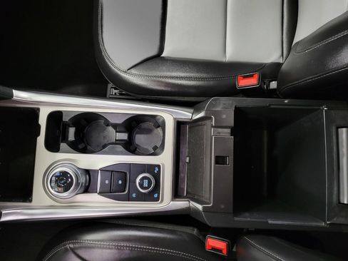 Used 2023 Ford Explorer XLT w/ Equipment Group 202A image 15