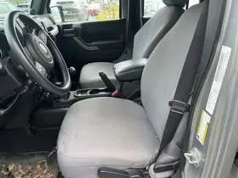 Used 2014 Jeep Wrangler Unlimited Sport image 24