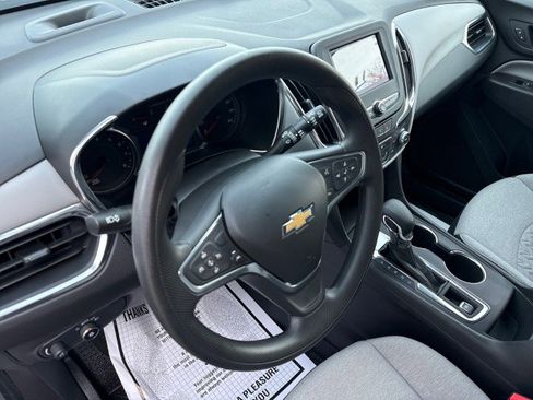 Used 2024 Chevrolet Equinox LS w/ LS Convenience Package image 17