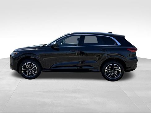 New 2025 Audi Q5 Premium w/ Convenience Package AWD/4WD image 2