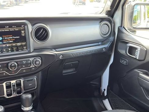 Used 2022 Jeep Wrangler Unlimited Sport w/ Sun And Sound Package AWD/4WD image 22