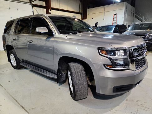 Used 2019 Chevrolet Tahoe 4WD w/ Enhanced Driver Alert Package image 8