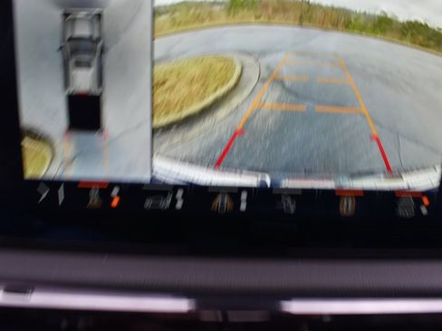 Certified 2024 GMC Sierra 1500 AT4 w/ Technology Package image 21