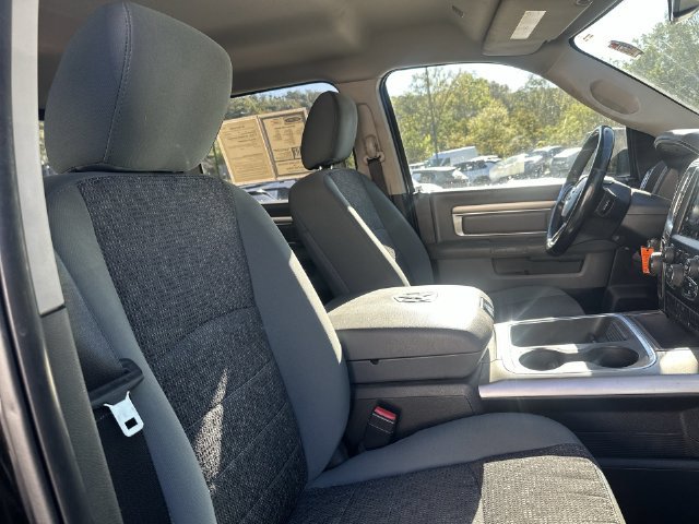 Used 2018 RAM 1500 SLT AWD/4WD image 29