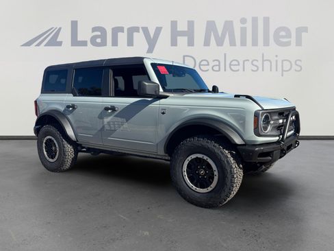 Used 2023 Ford Bronco Big Bend w/ Sasquatch Package image 7