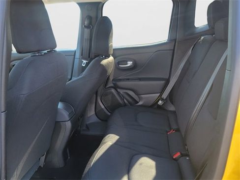 Certified 2023 Jeep Renegade Latitude image 16