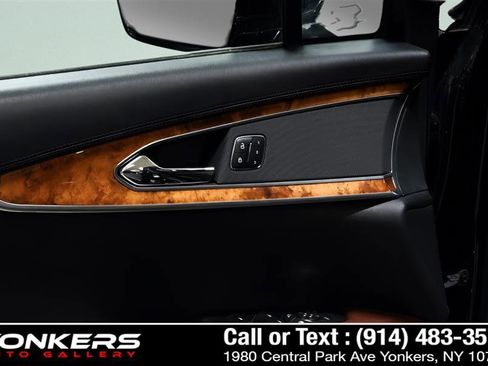 Used 2017 Lincoln MKX Reserve w/ Lincoln MKX Climate Package image 54