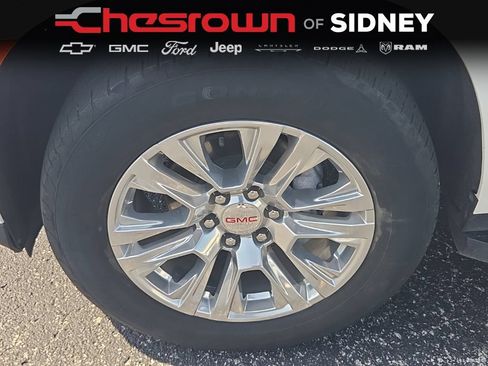 Used 2023 GMC Yukon XL Denali w/ Advanced Technology Package AWD/4WD image 17