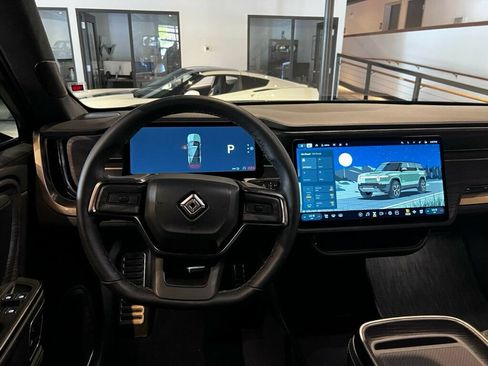 Used 2024 Rivian R1S Adventure AWD/4WD image 17