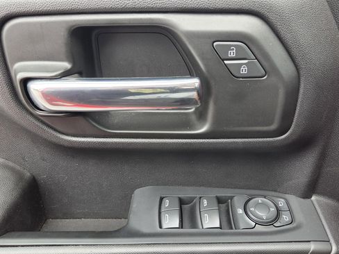 Used 2023 Chevrolet Silverado 1500 Custom RWD image 14