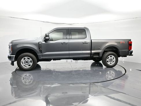 New 2026 Ford F250 XLT w/ XLT Premium Package image 9