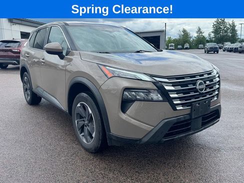 Used 2025 Nissan Rogue SV AWD/4WD image 9