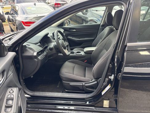 Used 2022 Nissan Altima 2.5 S image 6