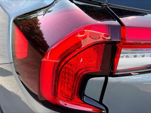 Used 2023 GMC Terrain SLT image 22