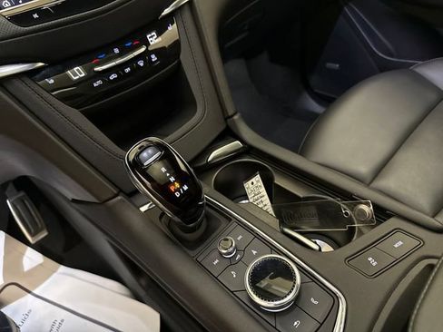 Used 2023 Cadillac XT5 Sportv AWD/4WD image 18