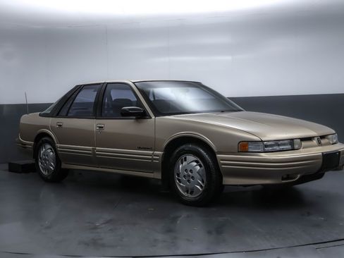 Used 1994 Oldsmobile Cutlass Supreme S image 4