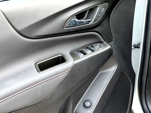 Used 2024 Chevrolet Equinox RS image 12