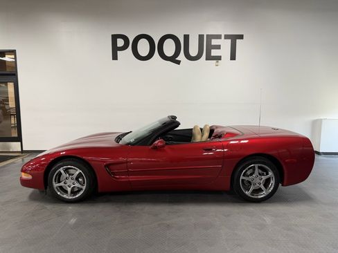 Used 2004 Chevrolet Corvette Convertible w/ Preferred Equipment Group image 1