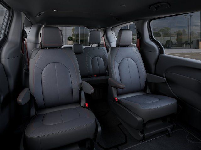 New 2027 Chrysler Pacifica Select AWD/4WD image 15