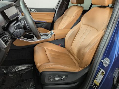 Used 2019 BMW X5 xDrive50i w/ M Sport Package image 17