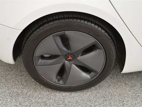 Used 2020 Tesla Model 3 image 34