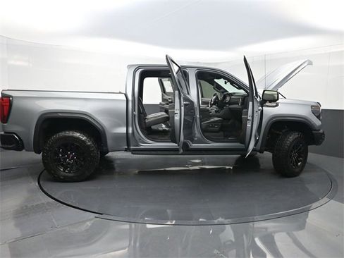 Used 2023 GMC Sierra 1500 AT4X image 42