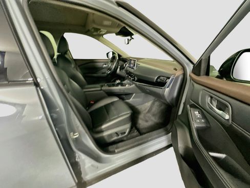 Used 2023 Nissan Rogue SL FWD image 31