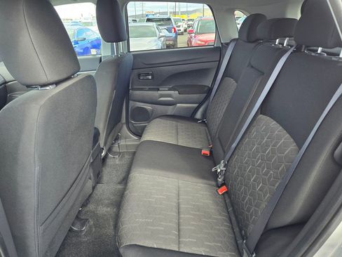 Used 2025 Mitsubishi Outlander Sport SE AWD/4WD image 16
