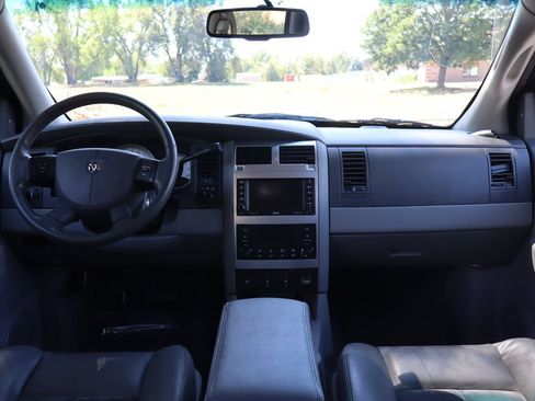 Used 2008 Dodge Durango Limited w/ Technology Group III AWD/4WD image 16