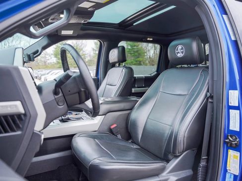 Used 2017 Ford F150 Lariat w/ Equipment Group 502A Luxury image 28