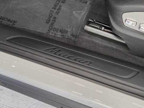 New 2026 Porsche Macan AWD/4WD image 17